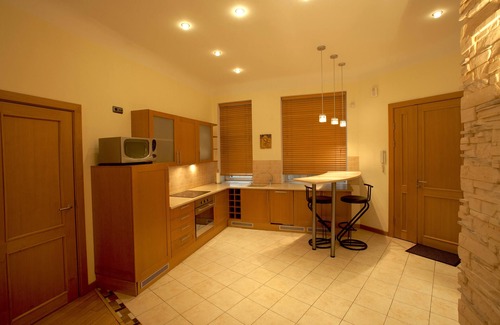 Old Town Apartment | LUXURY Apartment In The Heart Of Old Town, QUIET Street