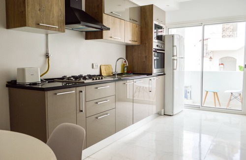 La Marsa Apartment | Luxury Apartment @ La Marsa | 2 bed 1 Bath