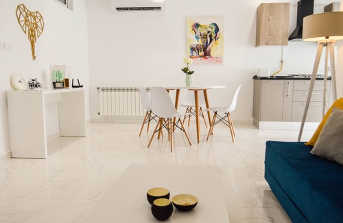 La Marsa Apartment | Luxury Apartment @ La Marsa | 2 bed 1 Bath