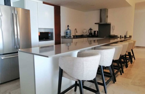 Hopelchen Apartment | Luxury apartment w/private jacuzzi and ocean views