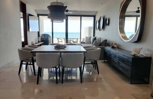 Hopelchen Apartment | Luxury apartment w/private jacuzzi and ocean views