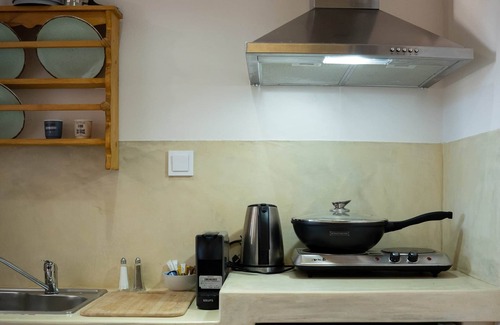 Syros Apartment | Luxury Apartment with Pool