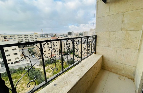 Suwailih Apartment | luxury apartments in Amman central with a view of the city skyline
