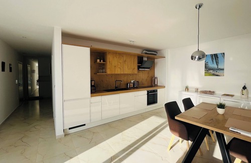 Bidol Apartment | Luxury App. RUBIN in Makarska with dream view, pool, balcony, elevator, parking, WLAN