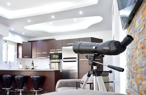 Palaio Faliro Condo | Luxury at its Best Beach Condo in Palaio Faliro for up to 4 people