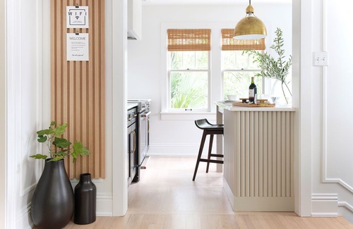 Avondale House | Luxury Avondale Guest House, Walk to Shops
