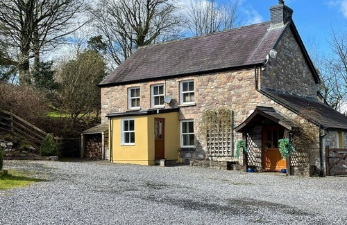 Llangadog Cottage | Luxury barn conversion Ramblers Retreat