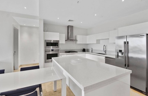 Oranjestad Apartment | Luxury Beach 2BR Condo w/Ocean View at Coral by Bocobay