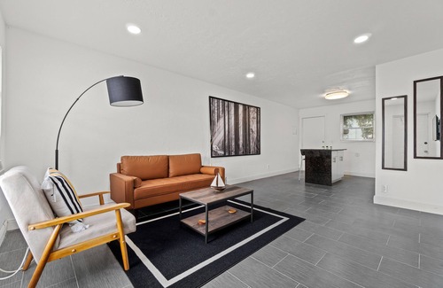 Palm Beach - West Palm Beach House | Luxury Beach Condo Getaway with fast Wifi