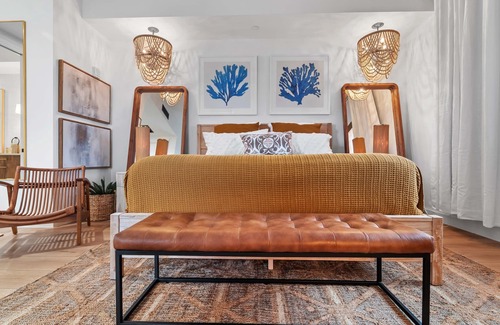 Redevelopment Area Condo | Luxury Beach Condo in Downtown Old Naples, FL