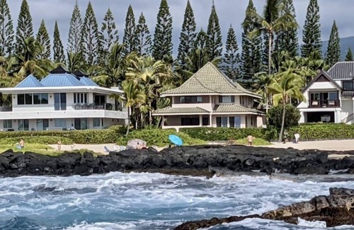 Historic Kailua Village House | ★ Luxury beach front gated 24/7 security guard in downtown Kona