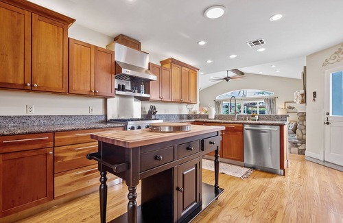 Sunset Cliffs House | Luxury Beach Home One Block from Ocean w/Spa, WiFi, & Gorgeous Outdoor Space!