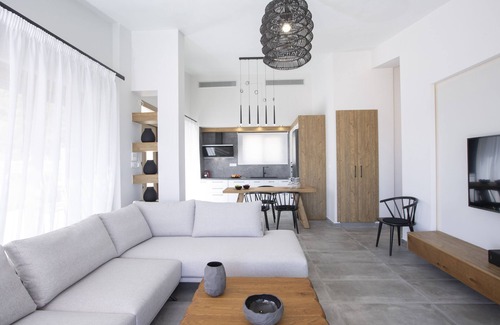 Evgiros Villa | LUXURY BEACH VILLA private pool sea views 50M FROM THE AMMOUSSA BEACH