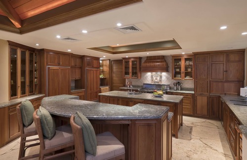 Kailua House | Luxury Beachfront Estate w/Pool, Spa, AC, Sauna & More: Kailua's Kai Moena