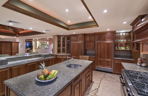 Kailua House | Luxury Beachfront Estate w/Pool, Spa, AC, Sauna & More: Kailua's Kai Moena