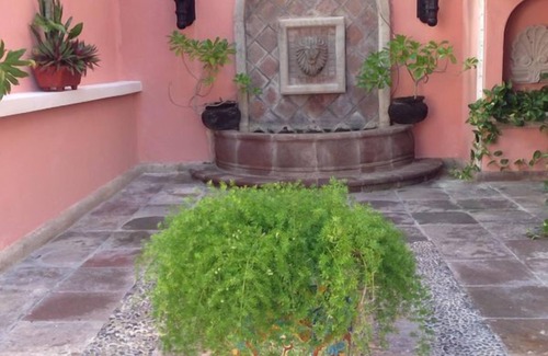 Punta Cancun House | Luxury beachfront huge 4 bedroom IN HOTEL ZONE 1 mile form La ISLA Shopping