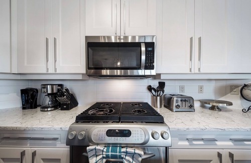 Westbank Condo | Luxury Beachfront Penthouse Suite. Approved for short-term rentals.