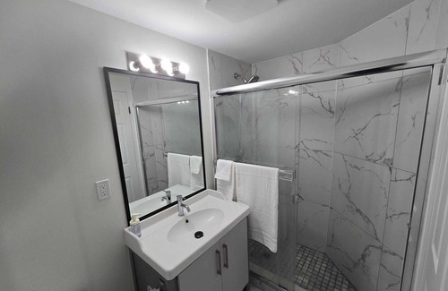 White Rock House | Luxury Beachfront Suite