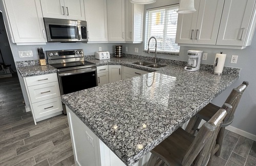 Harbor Village House | Luxury Bear Lake Retreat w/Breathtaking Views overlooking lake 2 bedroom 2 bath