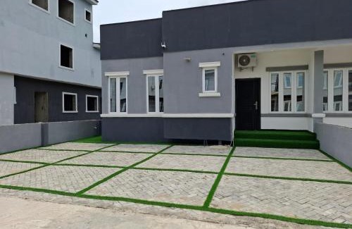 Epetu Apartment | Luxury Bungalow in Ibeju Lekki
