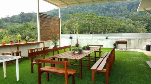 Rawang Villa | Luxury Bungalow Rawang l Pool Roft top l 34 Pax