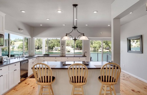 Groveland House | Luxury by the Lake, 40mins to Yosemite