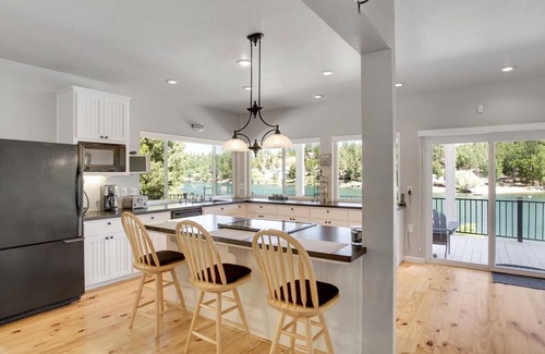 Groveland House | Luxury by the Lake, 40mins to Yosemite