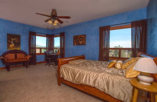 Payson Cabin | Luxury Cabin In Gated Club - Great for families relocating - long-term rental