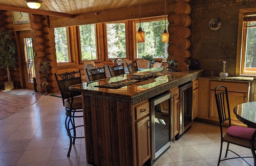 Mount Charleston Cabin | Luxury Cabin on Mount Charleston