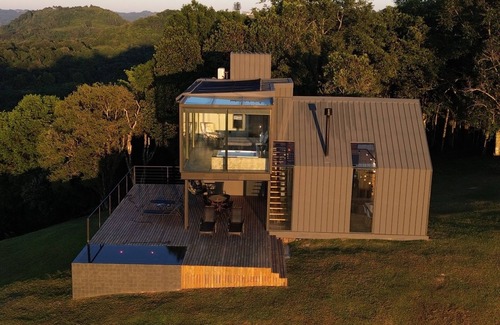 Caxias do Sul Ski Chalet | Luxury cabin on top of the mountains with pool - Casa Asolo, Villa Montegrappa