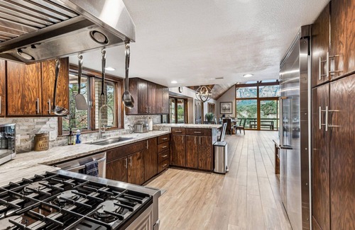 Sedona House | Luxury Cabin on the Creek with Red Rocks View