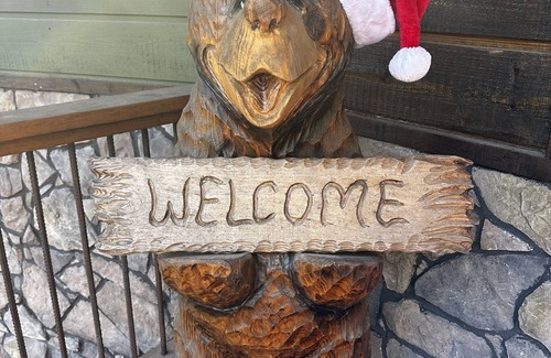 Broken Bow Cabin | Luxury Cabin with Rustic Charm and Modern Amenities in Broken Bow, Oklahoma.