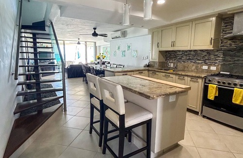 Zona Hotelera Condo | Luxury Cancun Beachfront Condo