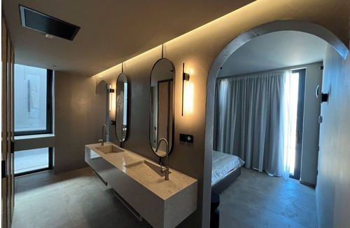 Monopari Villa | Luxury CaveStyle Smart Feature Villa Morfeas, Mountain View in Neromai Residence