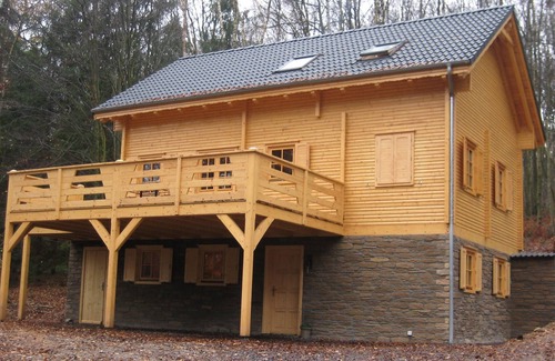 Grandham Ski Chalet | luxury chalet in a beautiful forest