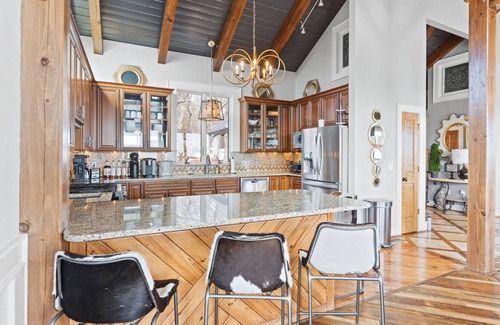 Wintergreen Ski Chalet | Luxury Chalet, Best Views in Virginia