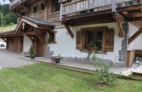 Morzine Ski Chalet | LUXURY CHALET IN MORZINE WITH POOL