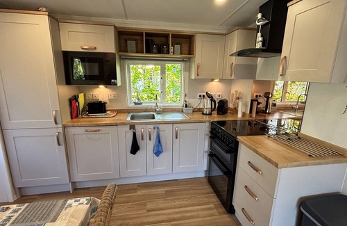 Renesse Ski Chalet | Luxury chalet in Renesse, 2 bedrooms, 2 bathrooms LAST MINUTE DISCOUNT SEPT!