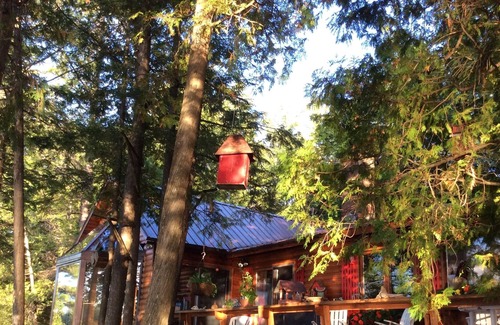 Val-des-Monts Cabin | Luxury Chalet on Lakefront, Sleeps 8, Rhéaume Lake, 35 minutes to Ottawa