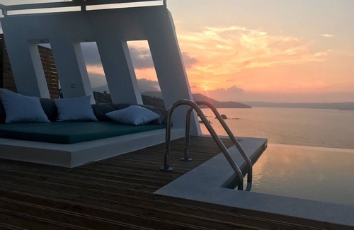 Almyrida Villa | Luxury Chania Villa | 3 Bedrooms | Villa Sapphire | Beautiful Sea Views &.