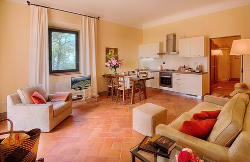 Panzano in Chianti Apartment | Luxury Chianti in La Farfalla