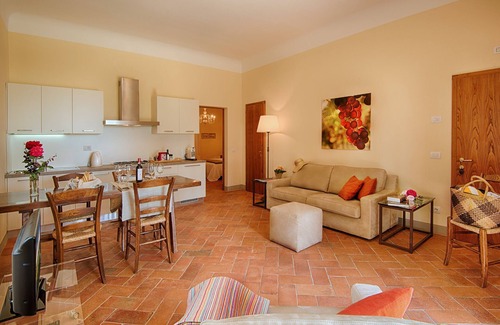 Panzano in Chianti Apartment | Luxury Chianti in La Farfalla