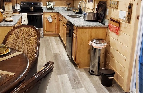 Ranger Cabin | Luxury Chic Cabin Nestled in Talking Rock Creek Resort