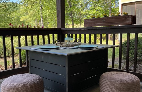 Clayton Condo | Luxury Clayton, GA condo on 2nd hole of Kingwood Golf Course