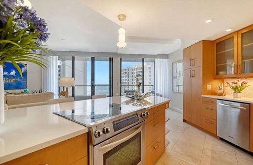 Longboat Key Condo | Luxury Coastal Escape in Longboat Key, Florida-Beachfront Condo for Rent!