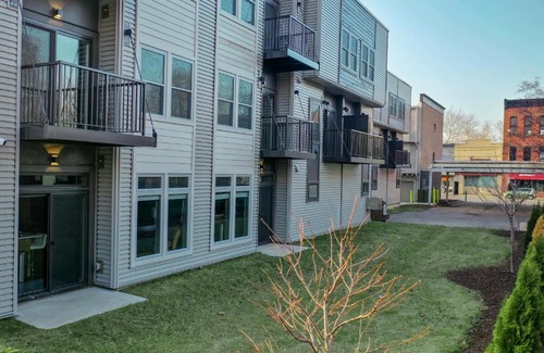 Ohio City Apartment | Luxury Condo 10 Minutes from First Energy Stadium C4