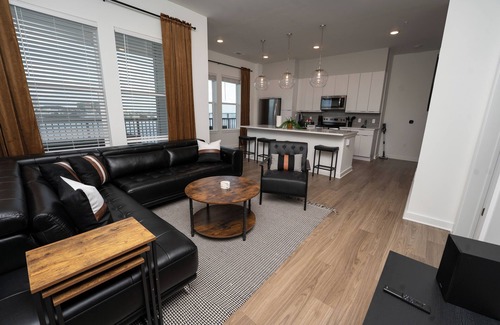 Downtown Jacksonville Condo | Luxury Condo, Breathtaking Riverfront Views