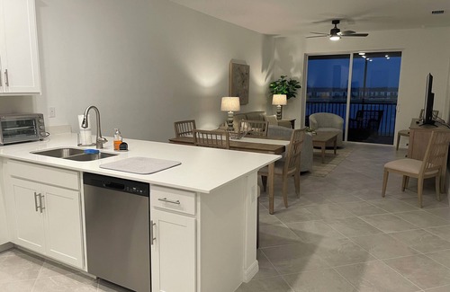 Immokalee Condo | Luxury Condo! Golf Resort with pool, court sports, restaurant/bar and more!