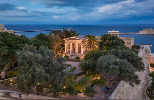 Valletta Apartment | Luxury Condo in Valletta's Heart! Sea View + WiFi