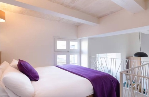 Valletta Apartment | Luxury Condo in Valletta's Heart! Sea View + WiFi